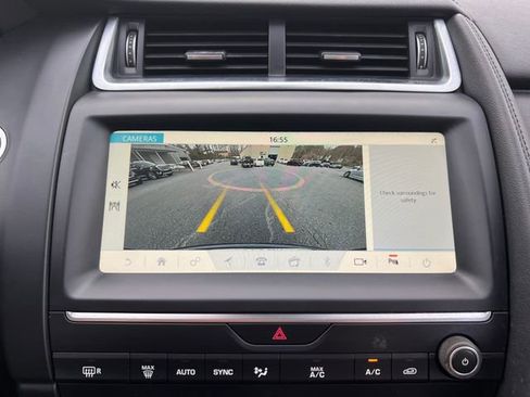 Used 2019 Jaguar E-PACE S image 27