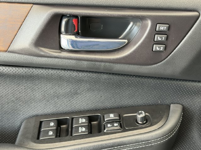 Used 2017 Subaru Outback 3.6R Limited AWD/4WD image 22