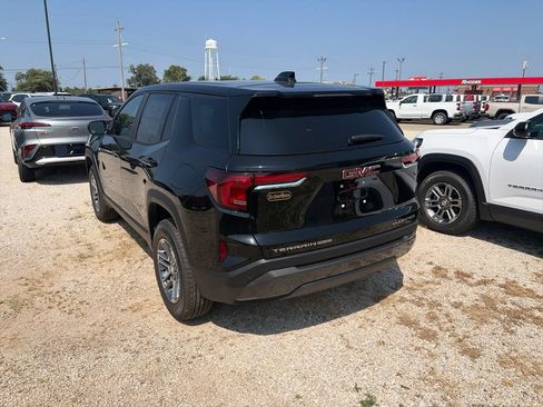 New 2027 GMC Terrain Elevation w/ LPO, Floor Liner Package AWD/4WD image 4