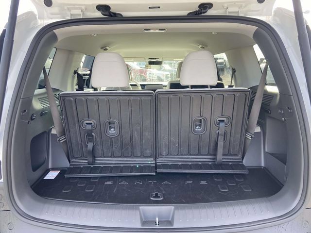 Used 2026 Hyundai Santa Fe SE FWD image 13