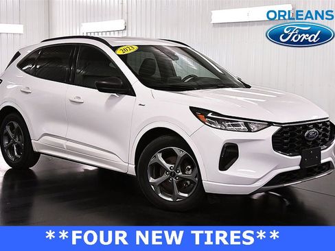 Used 2023 Ford Escape ST-Line image 1