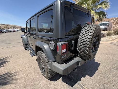 Used 2022 Jeep Wrangler Unlimited Sport AWD/4WD image 3