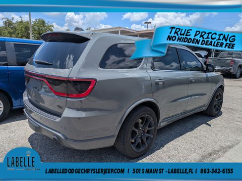 Used 2022 Dodge Durango R/T w/ Tow 'N Go Package AWD/4WD image 4