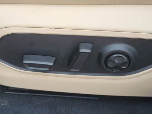 New 2026 Jeep Grand Cherokee Limited RWD image 16
