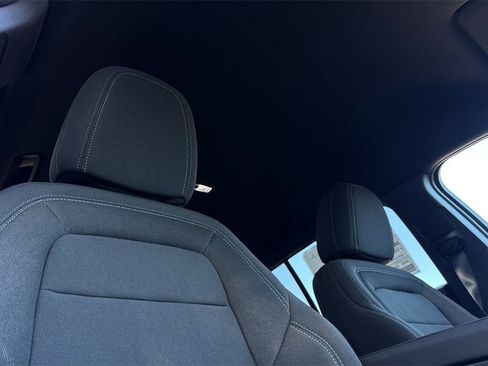 New 2026 Chevrolet Equinox EV LT image 17