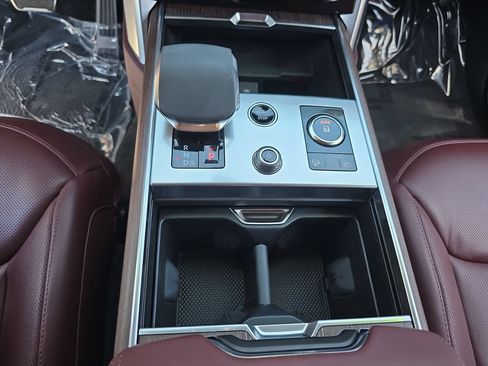 Certified 2023 Land Rover Range Rover Autobiography AWD/4WD image 26