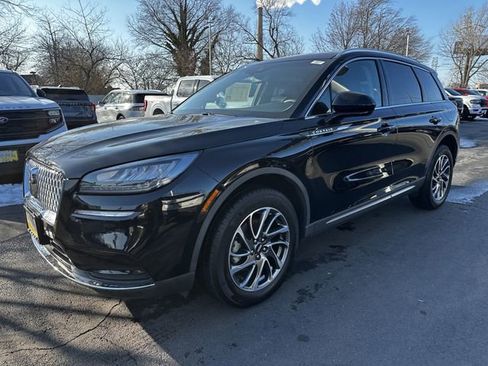 Certified 2022 Lincoln Corsair AWD w/ Equipment Group 101A image 9