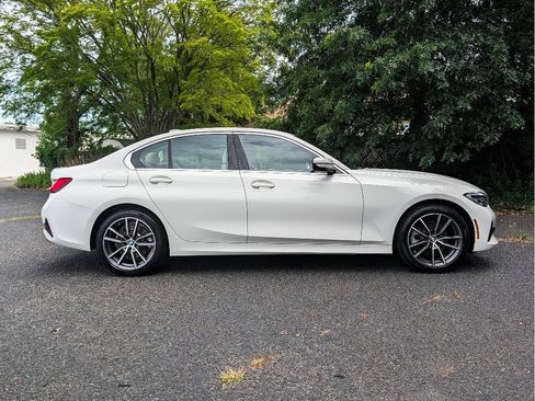 Used 2020 BMW 330i xDrive Sedan w/ Driving Assistance Package AWD/4WD image 4