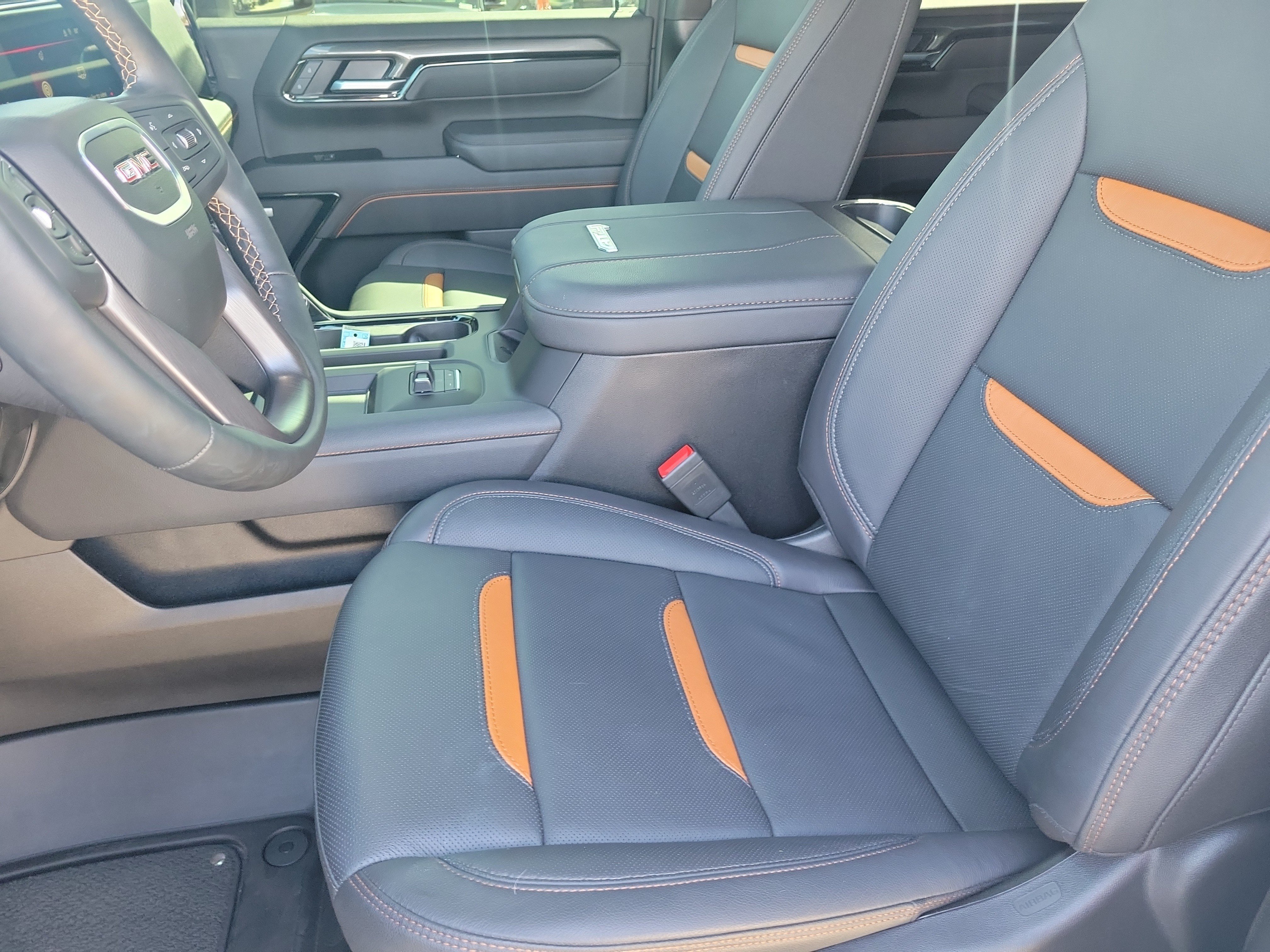 Used 2026 GMC Sierra 2500 AT4 w/ AT4 Premium Plus Package AWD/4WD image 19