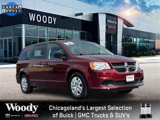 Used 2019 Dodge Grand Caravan SE w/ UConnect Hands-Free Group image 1