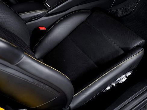 Used 2017 Porsche 911 Turbo S image 60