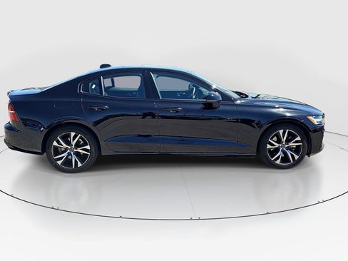 Used 2024 Volvo S60 B5 Plus FWD image 4