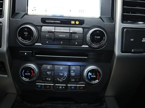 Used 2018 Ford F250 Platinum w/ Platinum Ultimate Package image 36