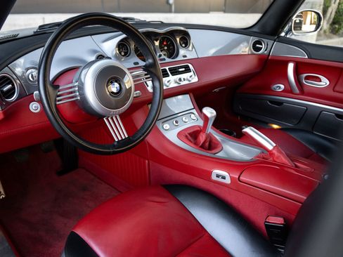 Used 2001 BMW Z8 image 4