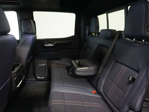 Used 2023 Chevrolet Silverado 1500 High Country w/ Technology Package image 16