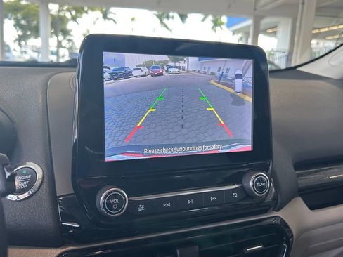 Used 2021 Ford EcoSport Titanium image 14