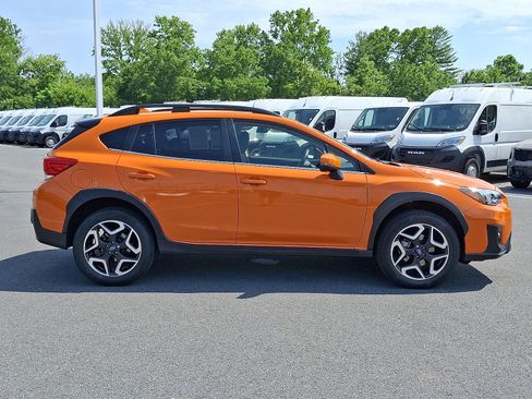 Used 2019 Subaru Crosstrek 2.0i Limited w/ Moonroof Package w/Navigation AWD/4WD image 4