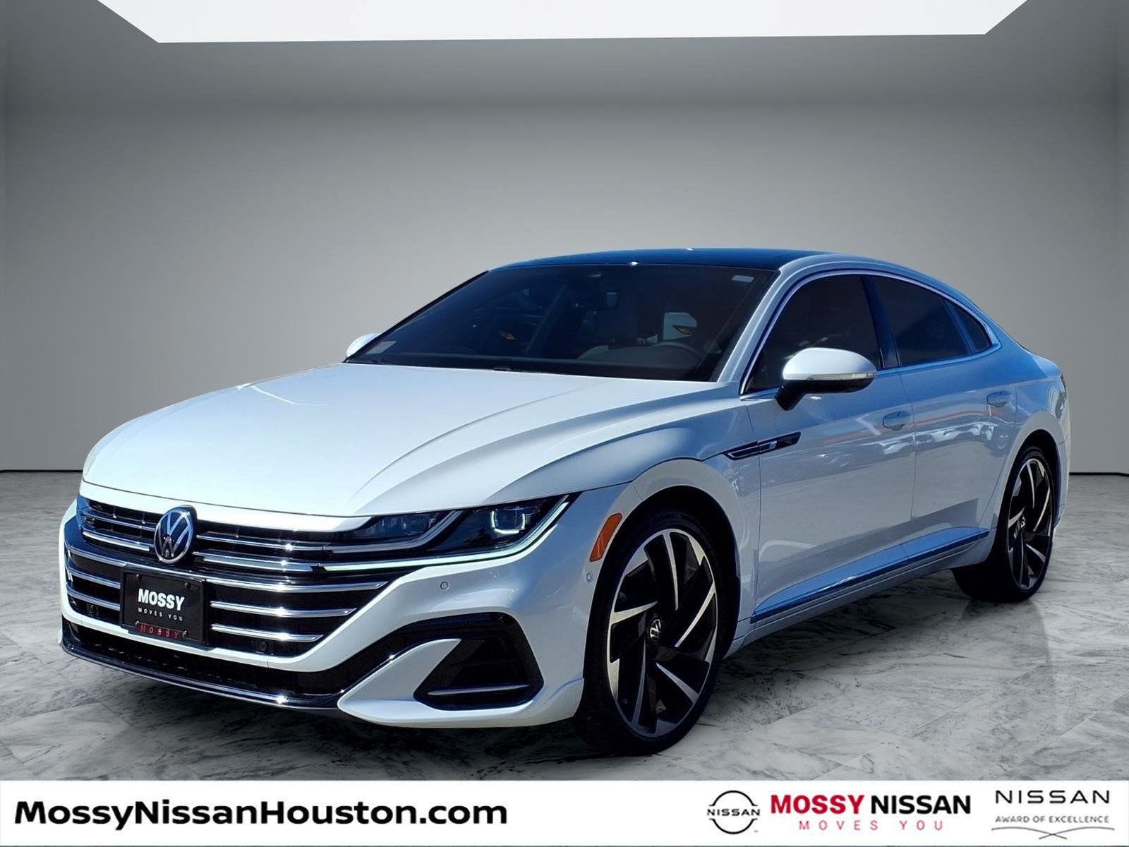 Used 2023 Volkswagen Arteon SEL Premium w/ Arteon MDO Package AWD/4WD image 4