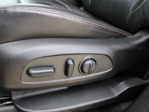 Used 2019 Chevrolet Traverse LT w/ LT Premium Package FWD image 32