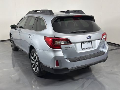Used 2016 Subaru Outback 2.5i Limited AWD/4WD image 7