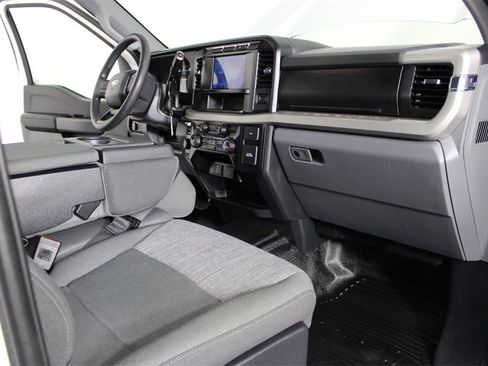 Used 2024 Ford F350 XLT w/ FX4 Off-Road Package image 36