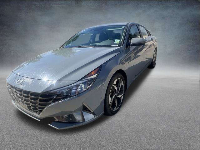 Used 2023 Hyundai Elantra Limited FWD image 4
