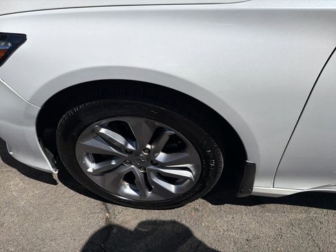 Used 2019 Honda Accord LX image 15