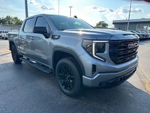 New 2025 GMC Sierra 1500 Elevation image 12