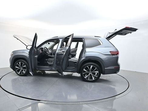 Used 2024 Volkswagen Atlas SEL Premium R-Line AWD/4WD image 42