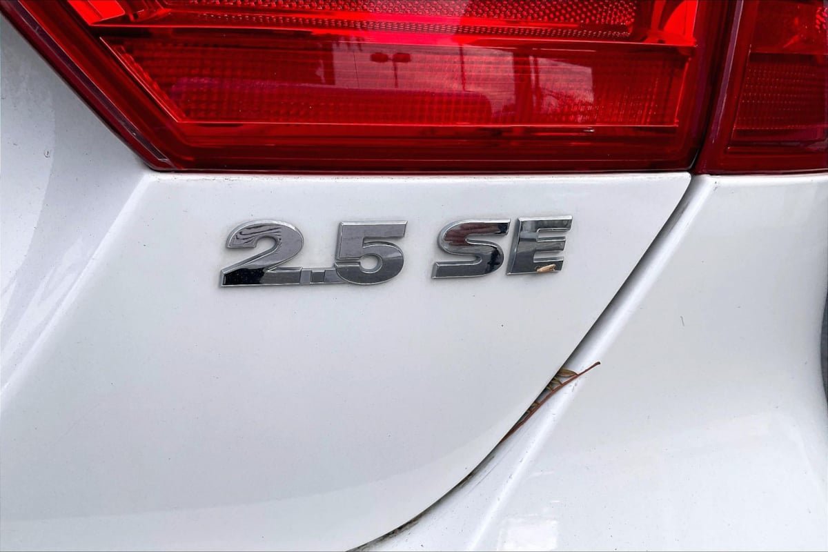 Used 2013 Volkswagen Jetta SE FWD image 8