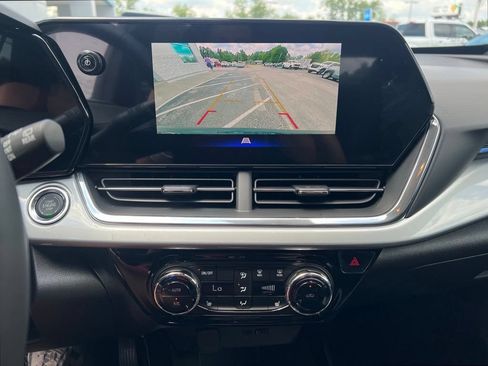 New 2026 Chevrolet Trax LT w/ LT Convenience Package FWD image 13
