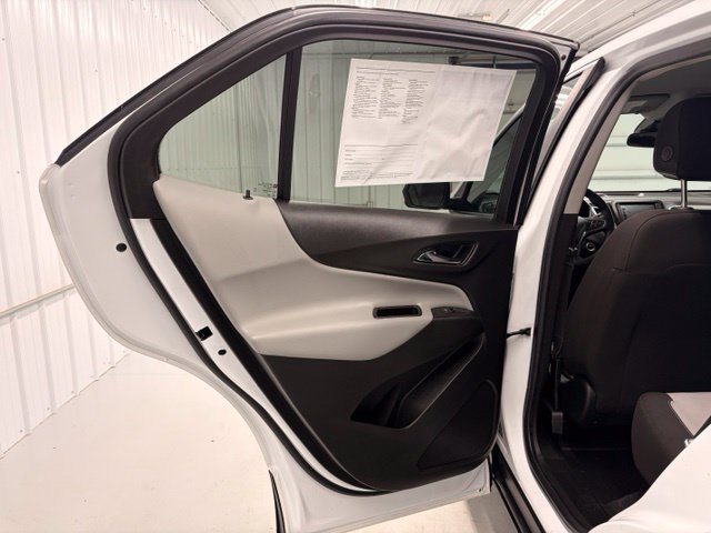 Used 2020 Chevrolet Equinox LS w/ LS Convenience Package AWD/4WD image 12