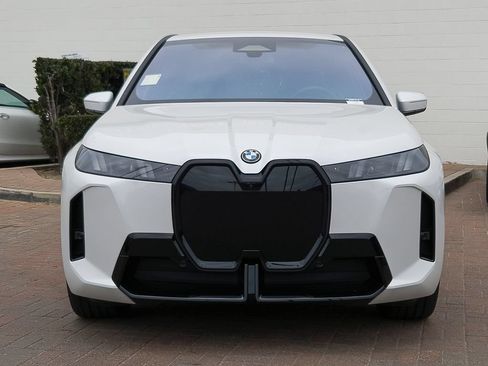 New 2026 BMW iX xDrive45 w/ M Sport Package AWD/4WD image 3