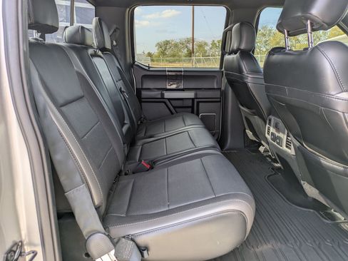 Used 2019 Ford F150 Raptor w/ Equipment Group 802A Luxury image 22