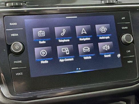 Used 2022 Volkswagen Tiguan SE R-Line AWD/4WD image 19