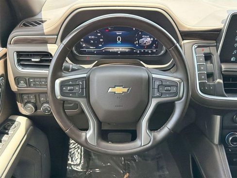 Used 2023 Chevrolet Suburban LT AWD/4WD image 7