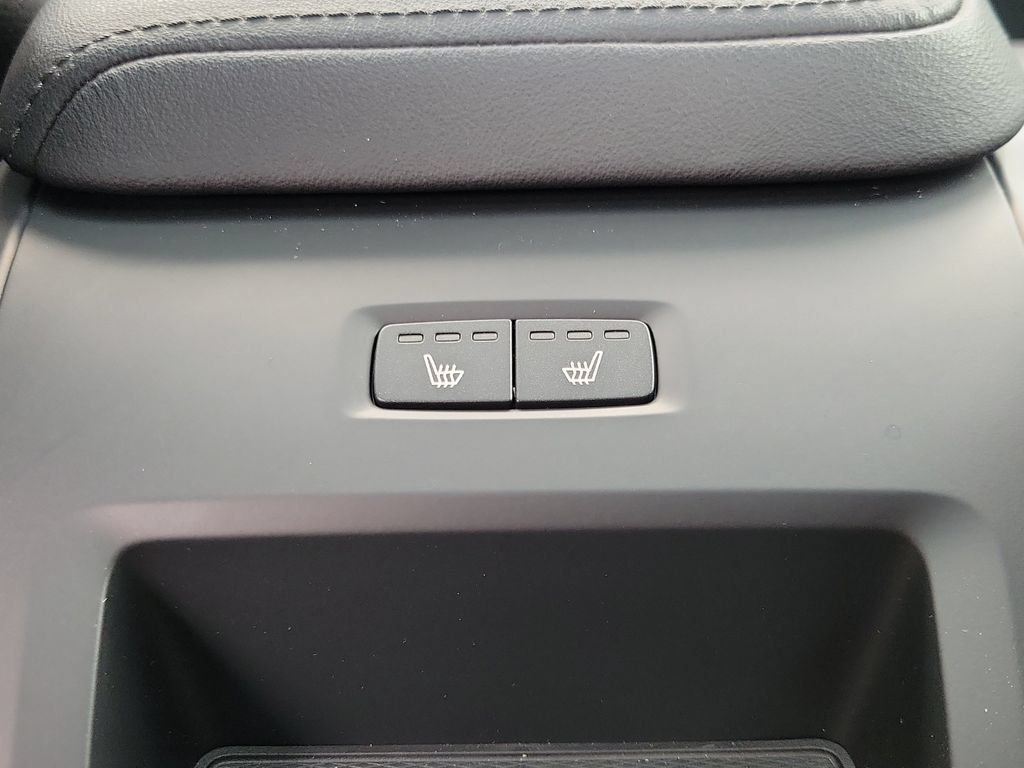 Used 2023 Volvo S60 B5 Plus AWD/4WD image 12
