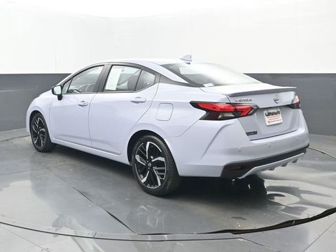 Used 2025 Nissan Versa SR w/ Electronics Package image 3