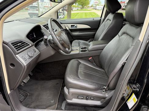 Used 2013 Lincoln MKX FWD image 9