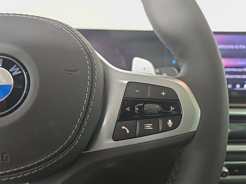 New 2026 BMW X5 xDrive40i w/ M Sport Package image 18