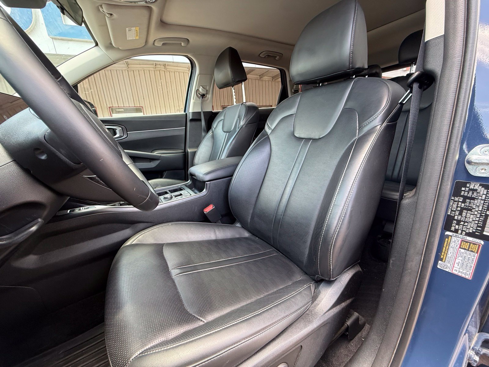 Used 2024 Kia Sorento S w/ Panoramic Sunroof Package FWD image 11