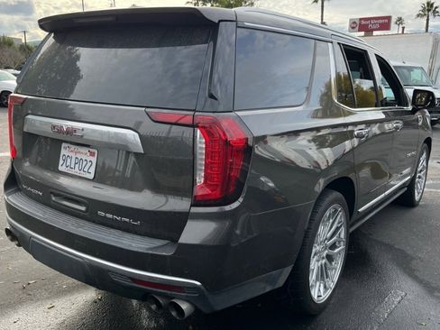 Used 2021 GMC Yukon Denali w/ Advanced Technology Package image 3