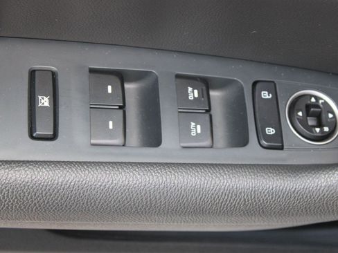 Used 2018 Hyundai Sonata Sport w/ Cargo Package image 11