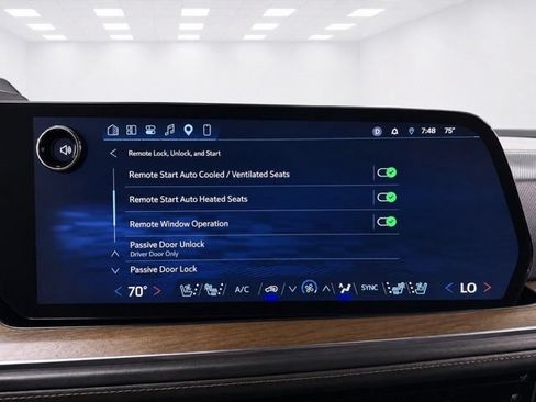 Used 2026 Chevrolet Suburban High Country AWD/4WD image 47