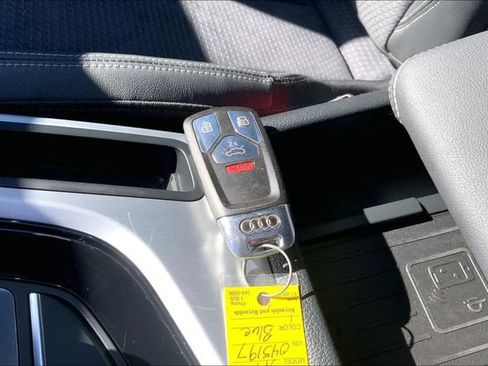 Used 2022 Audi A4 2.0T Prestige w/ Prestige Package image 12