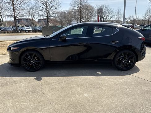 New 2026 MAZDA MAZDA3 Hatchback w/Premium Plus Pkg image 8