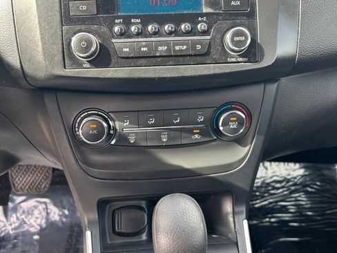 Used 2016 Nissan Sentra S image 14