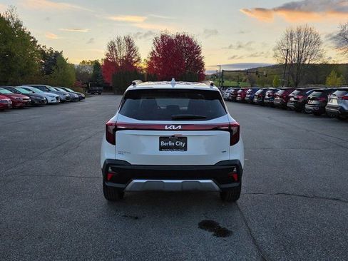 New 2026 Kia Seltos S image 6