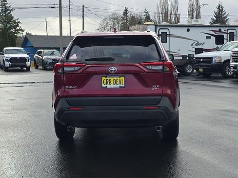 New 2025 Toyota RAV4 XLE image 8