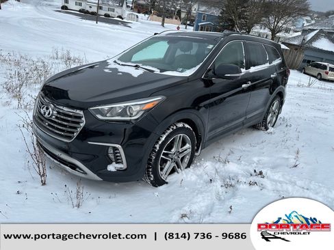 Used 2017 Hyundai Santa Fe SE image 1